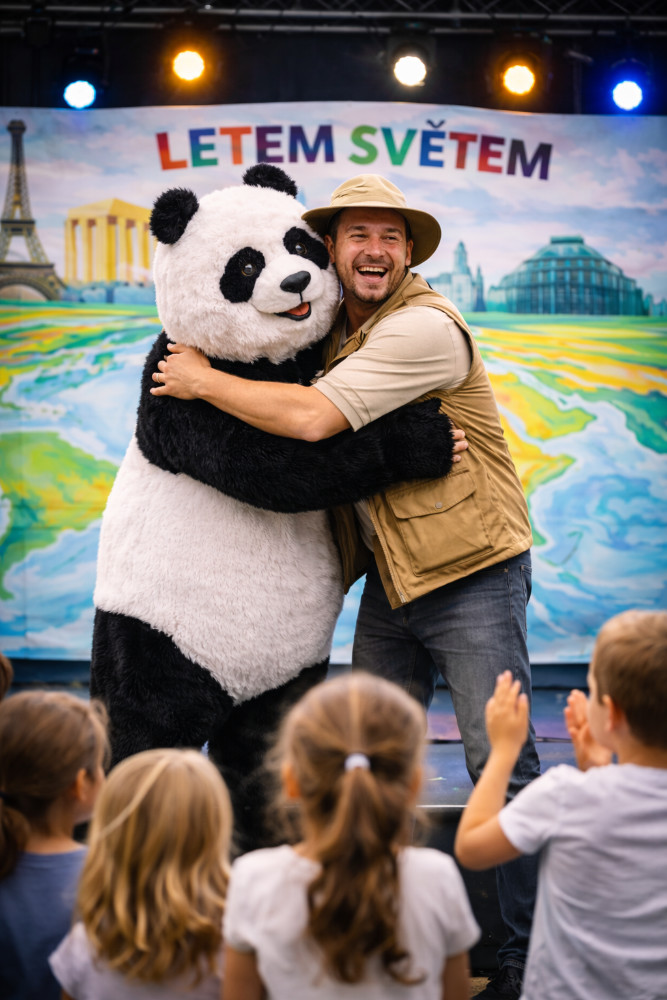 Letem světem dětem